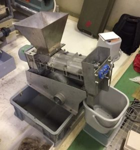 Improving the Work Environment Through Dewatering of Waste Dry Film Photoresist